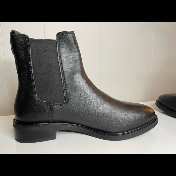 H&M Genuine Leather Women’s Chelsea Boots Size 8.5 NWT - Picture 10 of 10